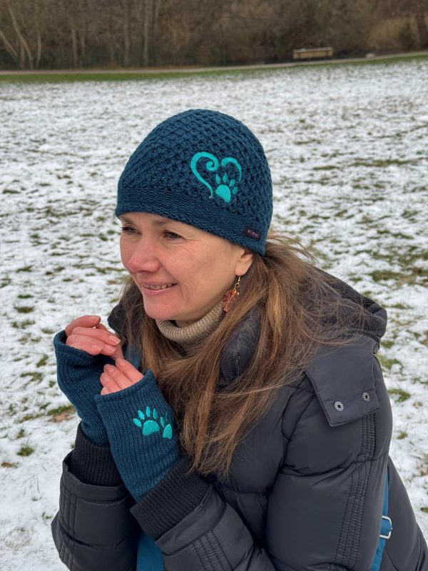 Kurze Beanie Mütze aus Wolle mit Pfote & Herz Stickerei - Neava 16 Online-Schn?ppchen – Bild 2