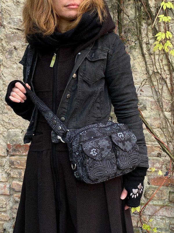 Bauchtasche   Umhängetasche, Gassi-Tasche Berlin 02 Im Angebot
